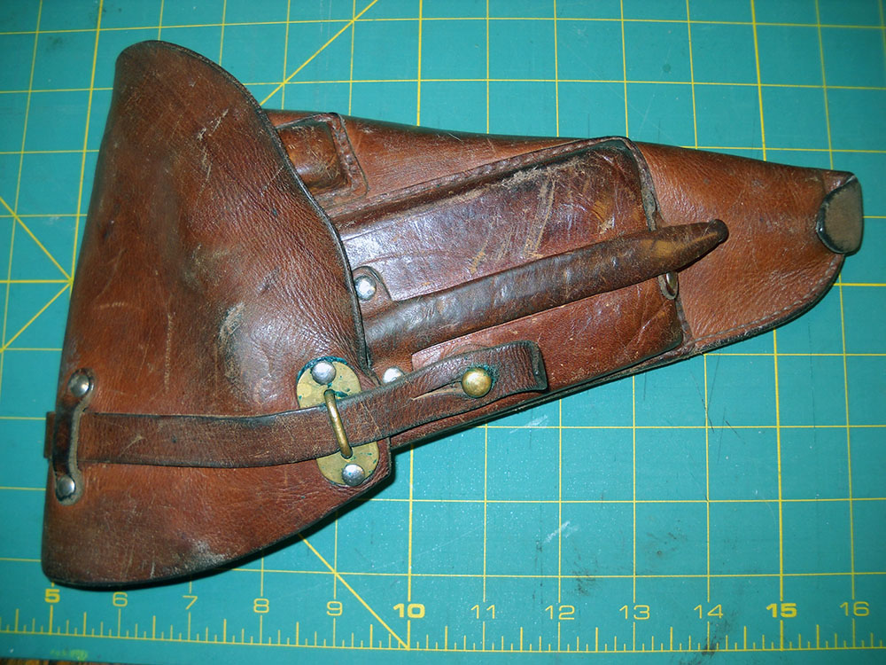 Finnish military-style L-35 pistol holster